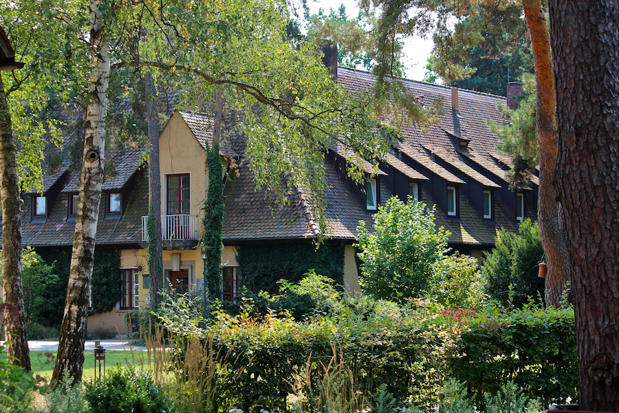 Frauenwerk in Stein, Foto: Edgar Birzer