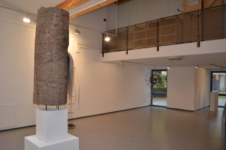 Unen Enkh, Skulpturen und Objekte, Galeriehaus Nord, 29.9. - 6.11.2016, Foto: K-nbg
