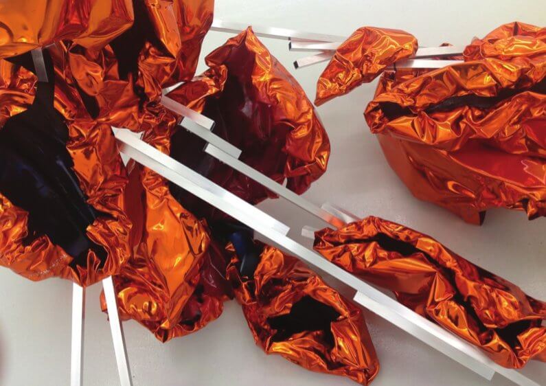 Elizabeth Thallauer Lucid, 2016 Polyvinylchlorid, Aliminium, Akryl 200 x 150 x 150 cm