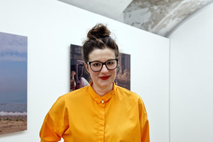 Amely Deiss, die Direktorin des Kunstpalais Erlangen, Foto: Elias Fecher