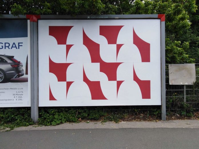 Karina Kueffner: Plakatwand, Von-der-Tann-Straße, gegenüber Siemens.