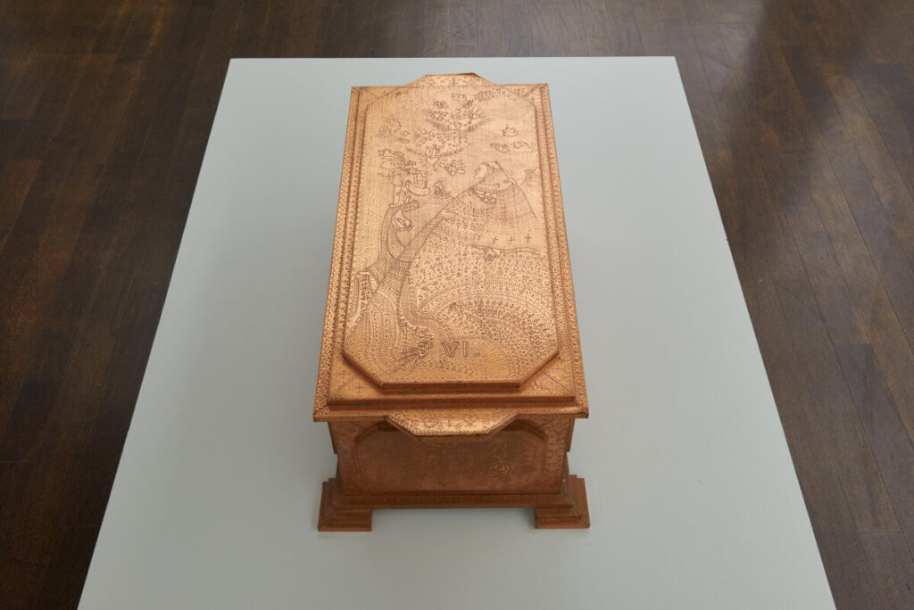 Albert Leo Peil, ohne Titel, undatiert, Kupfer auf Holz, punziert, 27,5 x 72 x 38,5 cm, Courtesy Delmes & Zander Köln, Foto: Annette Kradisch