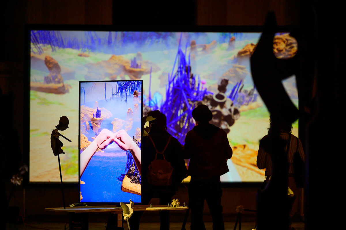 Blaue-Nacht-Kunstwettbewerb 2022: Fantasmagorie 22, interaktive Multimedia-Installation von Alexander Mrohs (Castell), Kulturkirche St. Egidien.