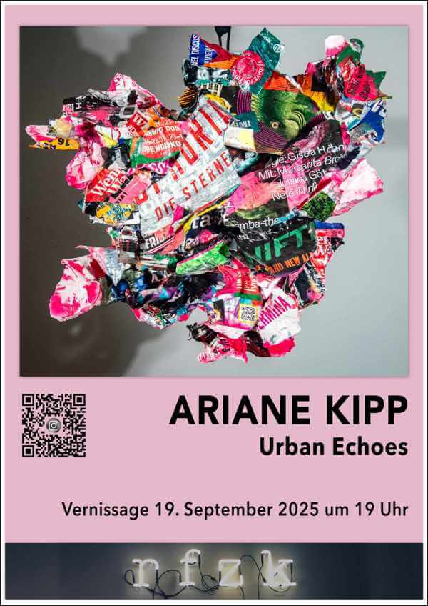 arbige Skulptur aus Plakatfragmenten von Ariane Kipp