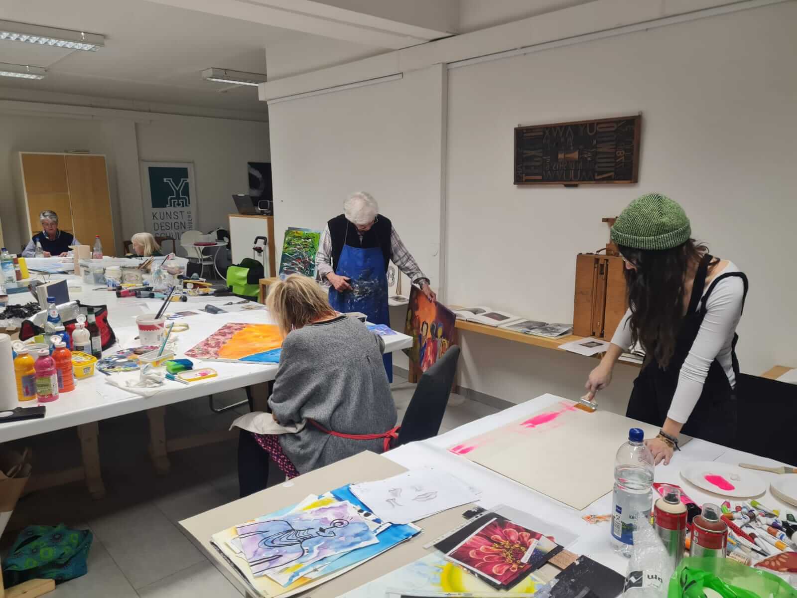 Herbst-Symposium und Akt: Kunst- und Designschule Nürnberg eröffnet neue Perspektiven auf Körper und Reise
